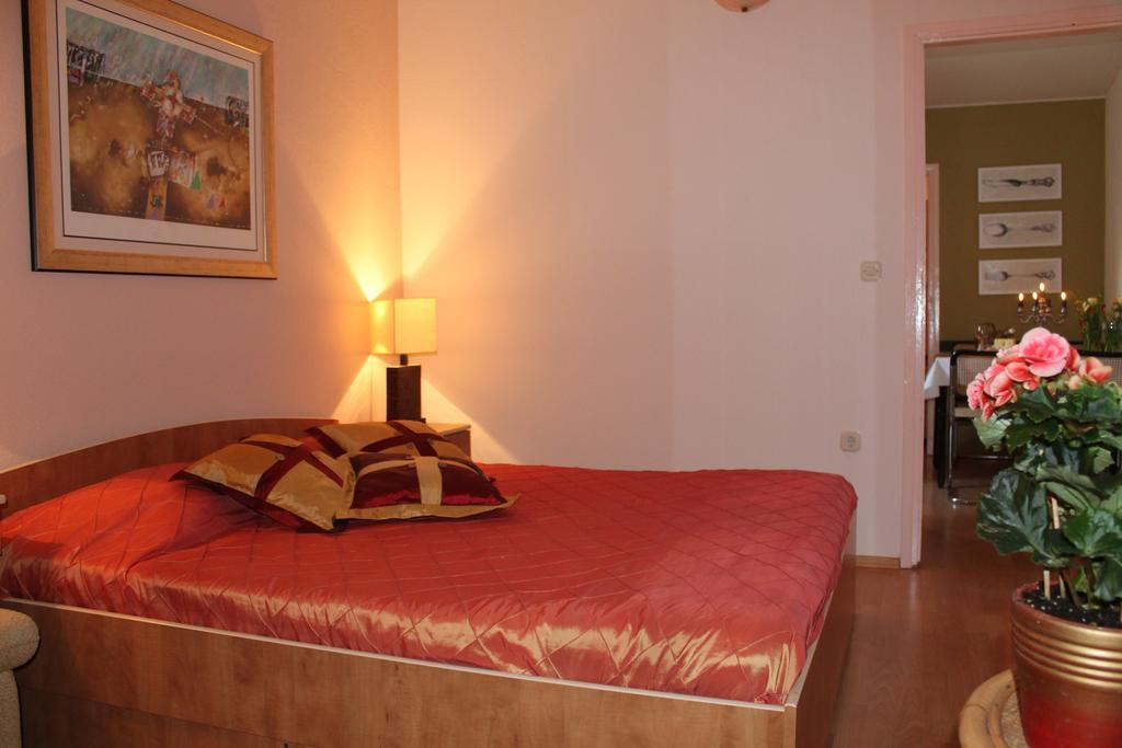 Villa Bougenvilia Tomas Tučepi Exterior foto